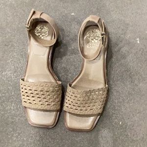 Tan‎ Vince Camuto Sandals